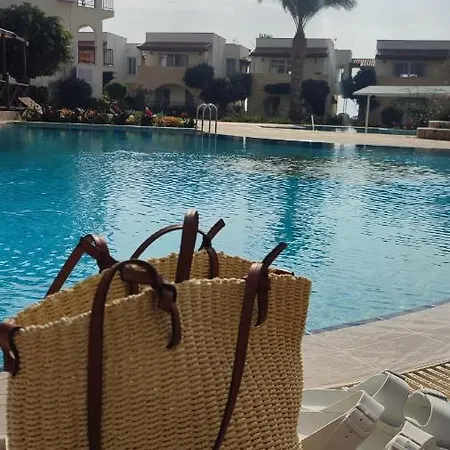 Fantastic 4 Cyprus First Line Beachfront Boghaz