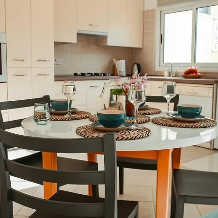 Fantastic 4 Cyprus First Line Beachfront *