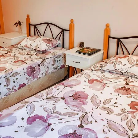Fantastic 4 Cyprus First Line Beachfront Apartment