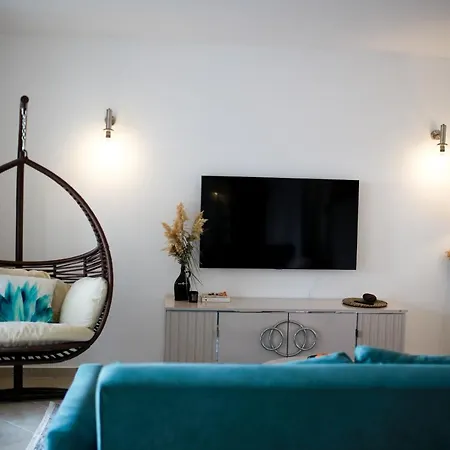 Fantastic 4 Cyprus First Line Beachfront Apartment Boghaz