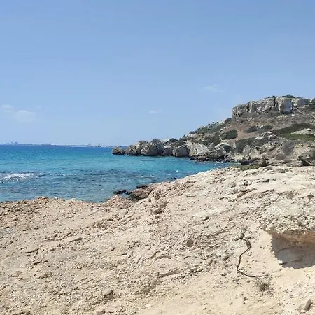 Fantastic 4 Cyprus First Line Beachfront Boghaz