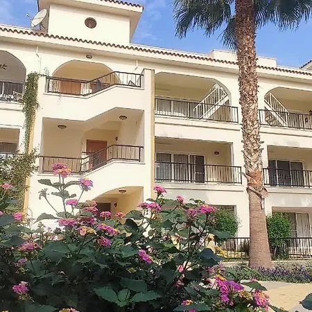 Fantastic 4 Cyprus First Line Beachfront Apartment Boghaz